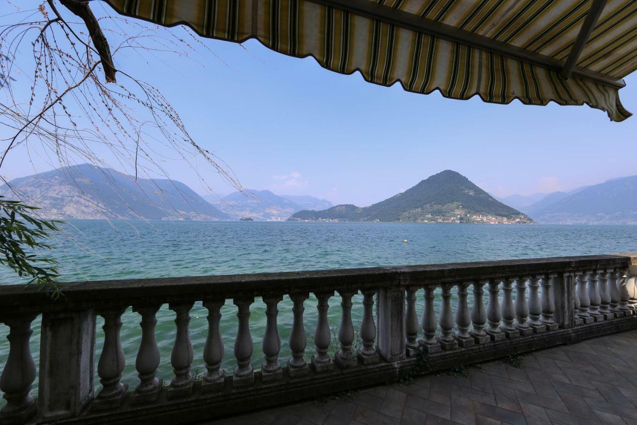 La Casa Sul Lago D'Iseo スルツァーノ エクステリア 写真